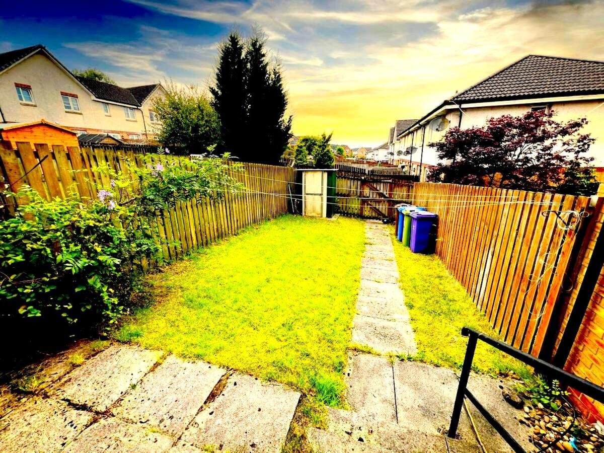 Glasgow Central - Entire House - Free Parking , Free Super Fast Wifi , Private Garden & Parking Security 외부 사진
